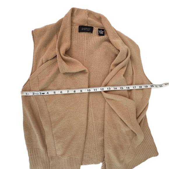 Barneys New York Waterfall Cashmere Tan Sweater Vest - Size Medium - Picture 3 of 5